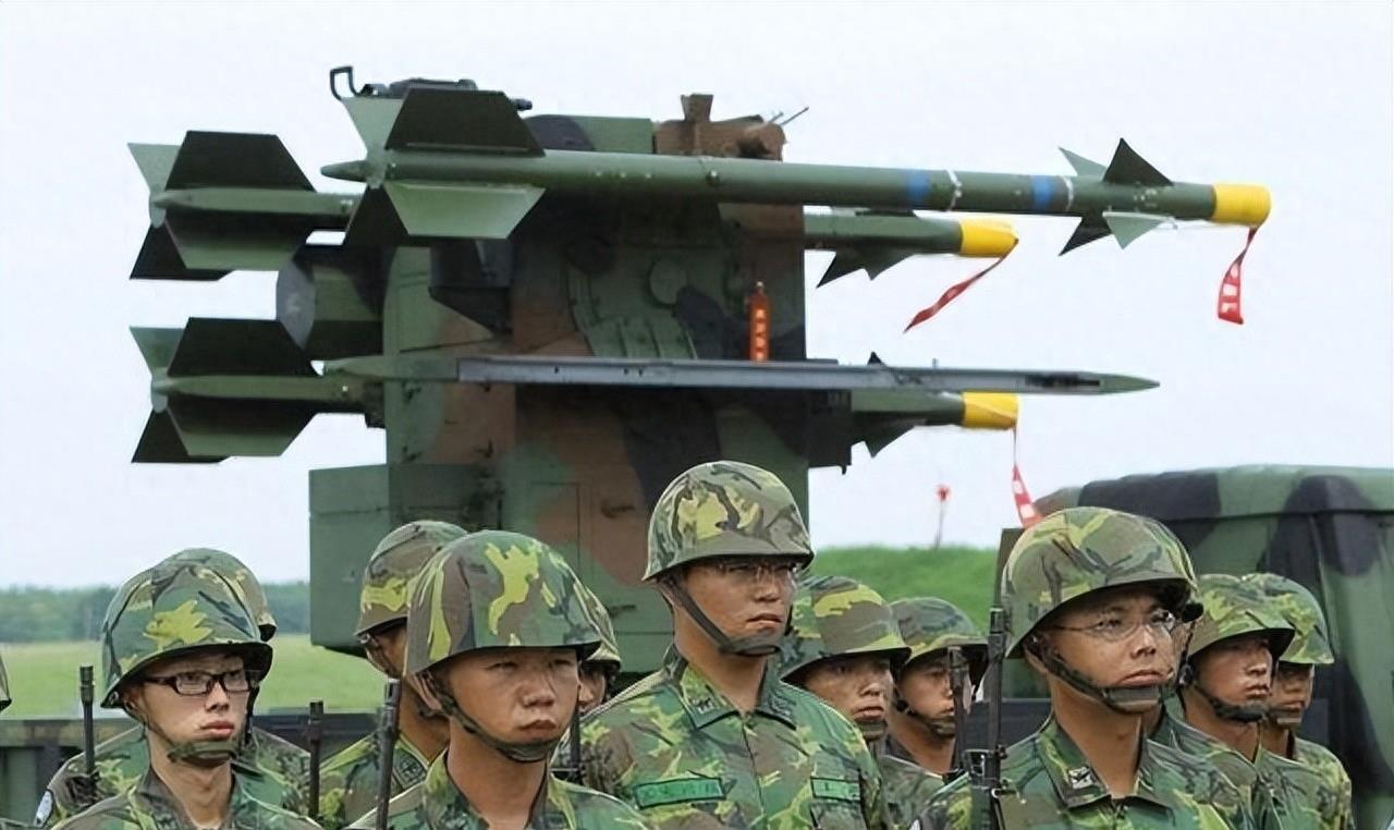 台军与解放军，两岸军事关系的现状和未来走向，两岸军事关系现状与发展趋势分析，台军与解放军的互动与展望