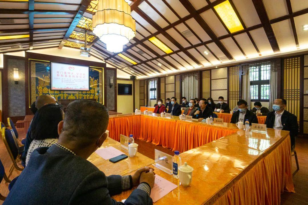 特大新闻简短内容，今日热点事件概览，今日热点事件概览，特大新闻回顾