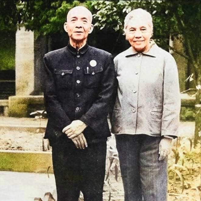 俄罗斯欠中国45亿无法追回，债务纠纷的背后，中俄债务纠纷揭秘，45亿债务追讨困境与背后真相探究