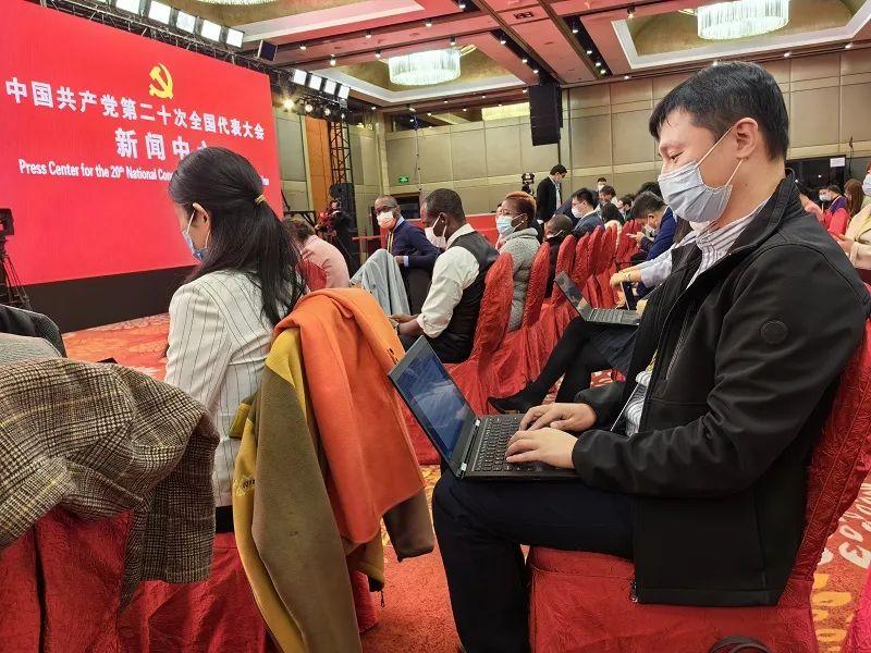 今天，举世瞩目的二十大记者招待会在北京隆重举行。这是一场备受关注的盛会，吸引了来自世界各地的媒体和各界人士的广泛关注。本文将围绕此次记者招待会展开，介绍会议的背景、目的、内容以及意义等方面。，二十大记者招待会盛大开幕，全球瞩目，深度解读会议背景与意义
