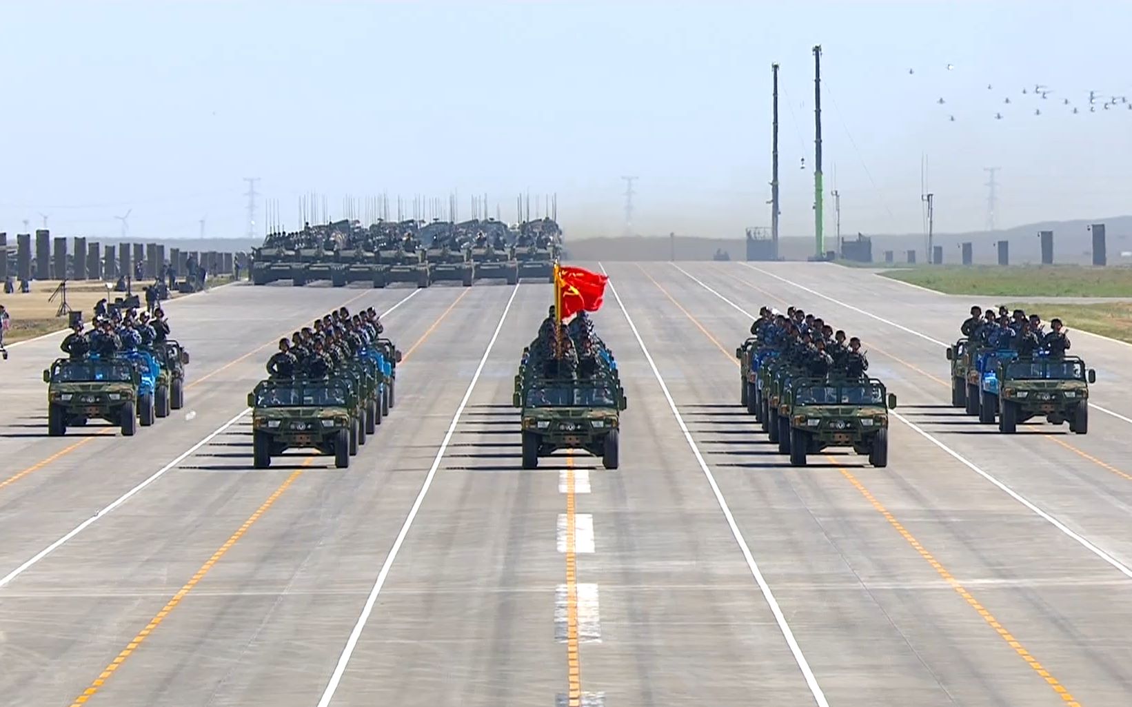 朱日和阅兵的简介，朱日和阅兵，军事盛况概览