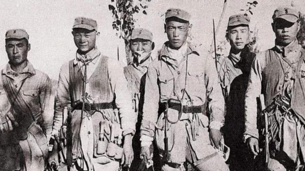 共和国勋章，彰显荣誉，传承功勋，共和国勋章，荣耀传承，功勋彰显