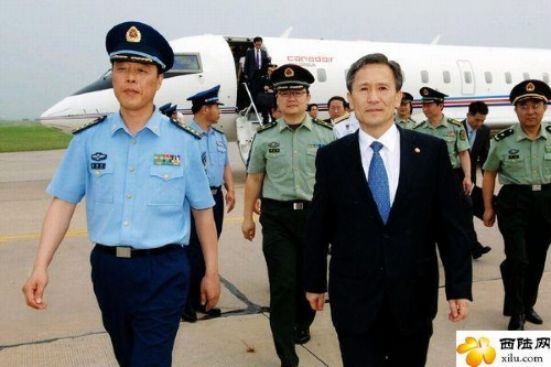韩国检方对国防部进行扣押搜查，揭示背后的深层原因与影响，韩国国防部搜查揭秘，深层原因与广泛影响
