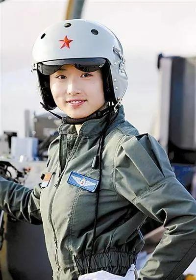 中国空军成立时的飞行员数量探究，中国空军成立时的飞行员数量揭秘