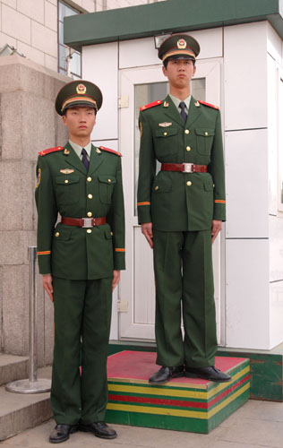 武警服饰全套，荣耀与职责的象征，武警全套服饰，荣耀与职责的标志