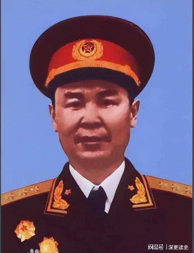 政委军衔等级肩章，解读军事荣誉与职责的象征，政委军衔等级肩章，军事荣誉与职责的象征解读