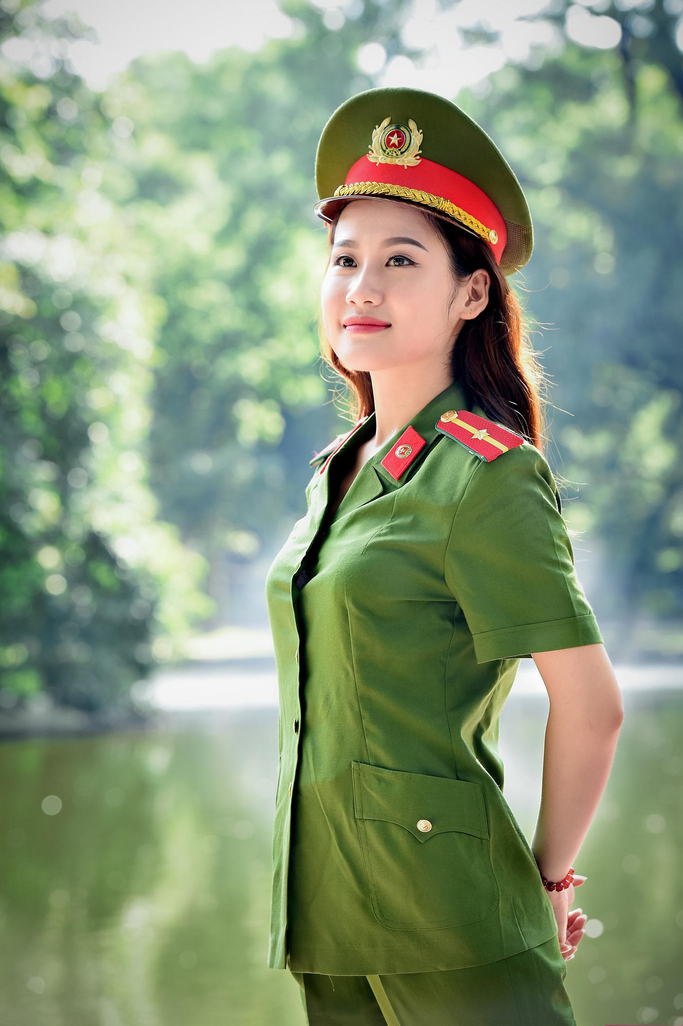 越南女兵与中国老兵共同生活的十多年，跨越国界的深情厚意，跨越国界的深情，越南女兵与中国老兵的共融生活