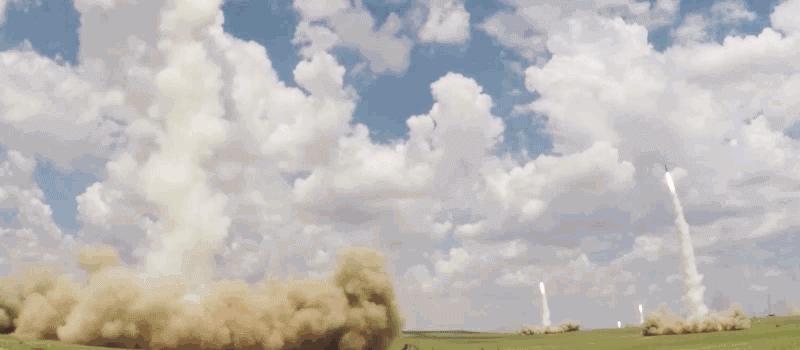 空中力量较量