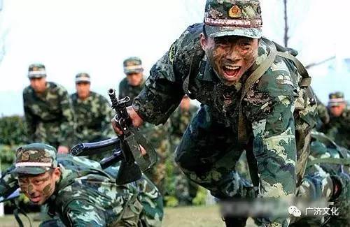 武警部队服装的发展历程，武警部队服装的发展历程概览