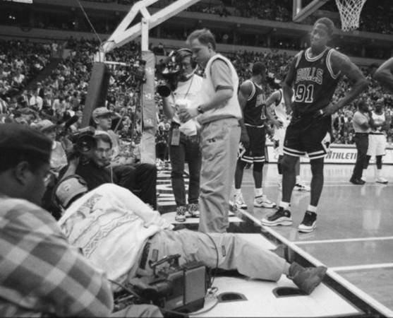 NBA裤裆藏枪图片，背后的故事与公众的反应，NBA裤裆藏枪事件揭秘，背后的故事与公众反响热议