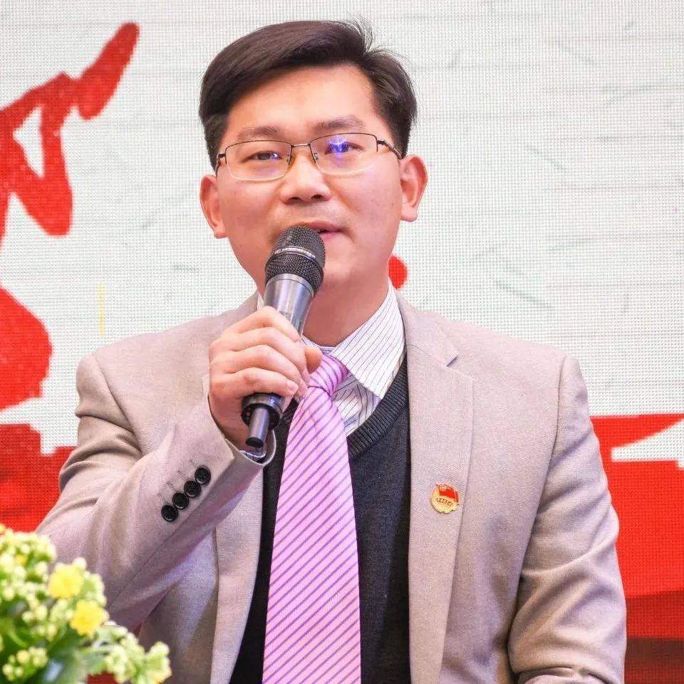 黄帅，一个闪耀的名字，铸就非凡传奇，黄帅，非凡传奇，铸就辉煌