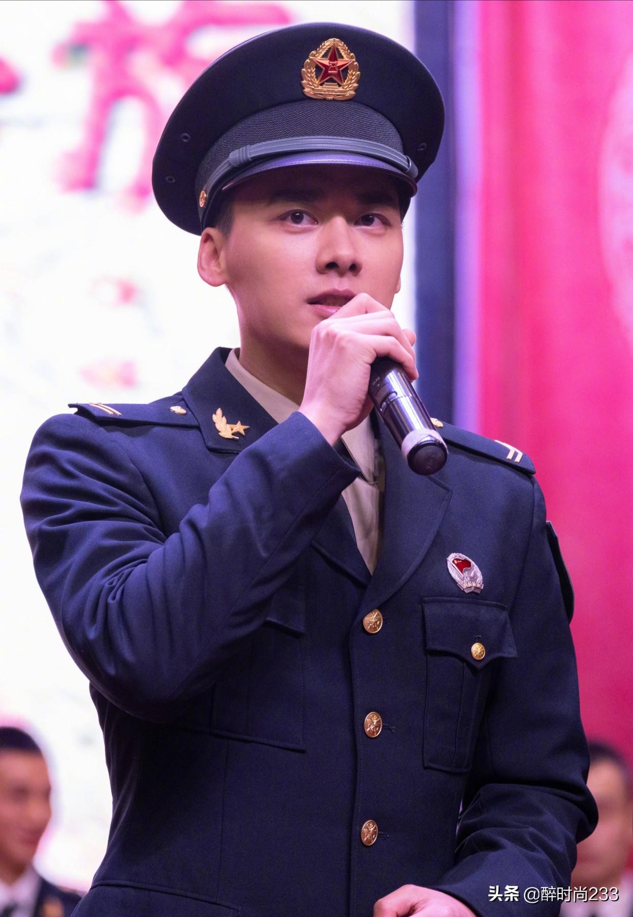 火箭军与陆军军服